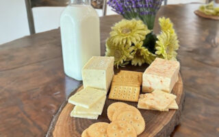 Chive and Chilles Chillis & Chives Cheddar